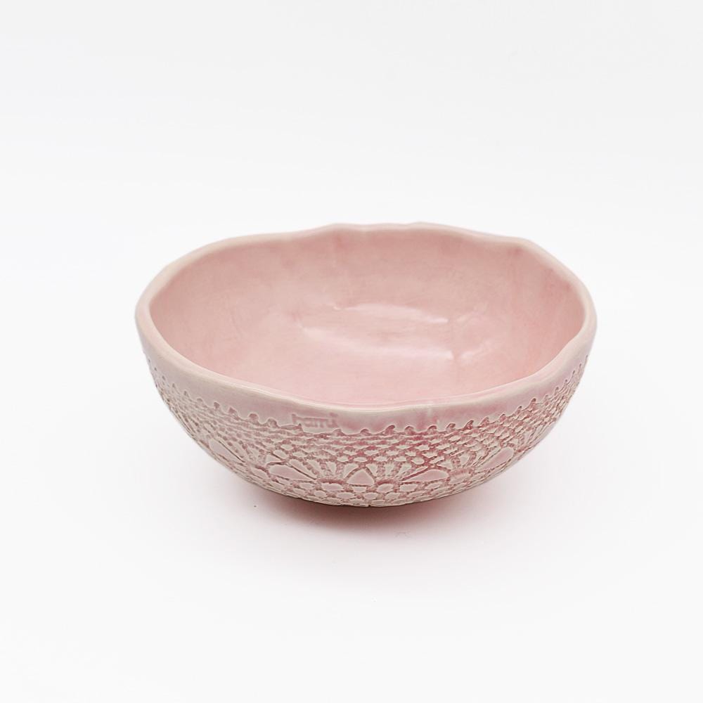 Bol en céramique rose I Motifs dentelles portugaises Bol "Carimbada" rose - 16 cm