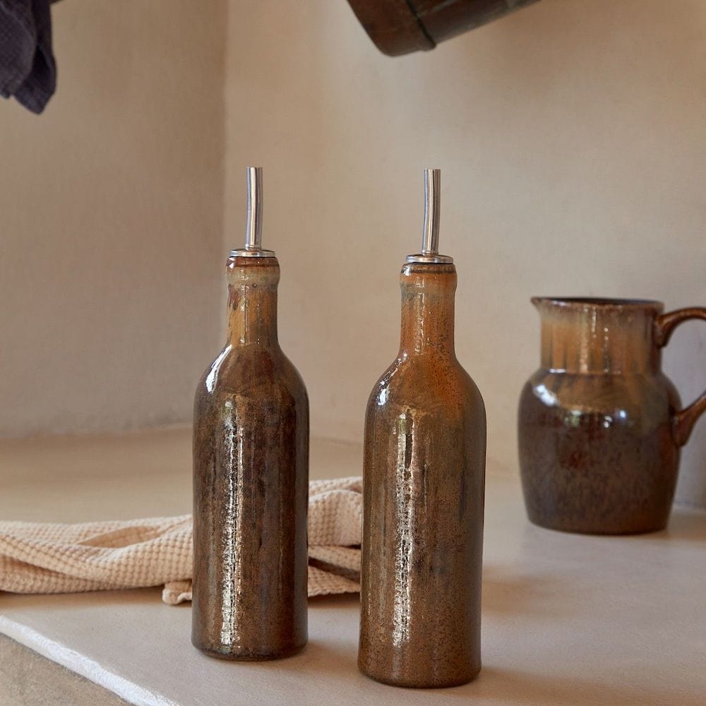 Carafe à huile d'olive en grés I Service du Portugal Carafe à huile en grès “Poterie”