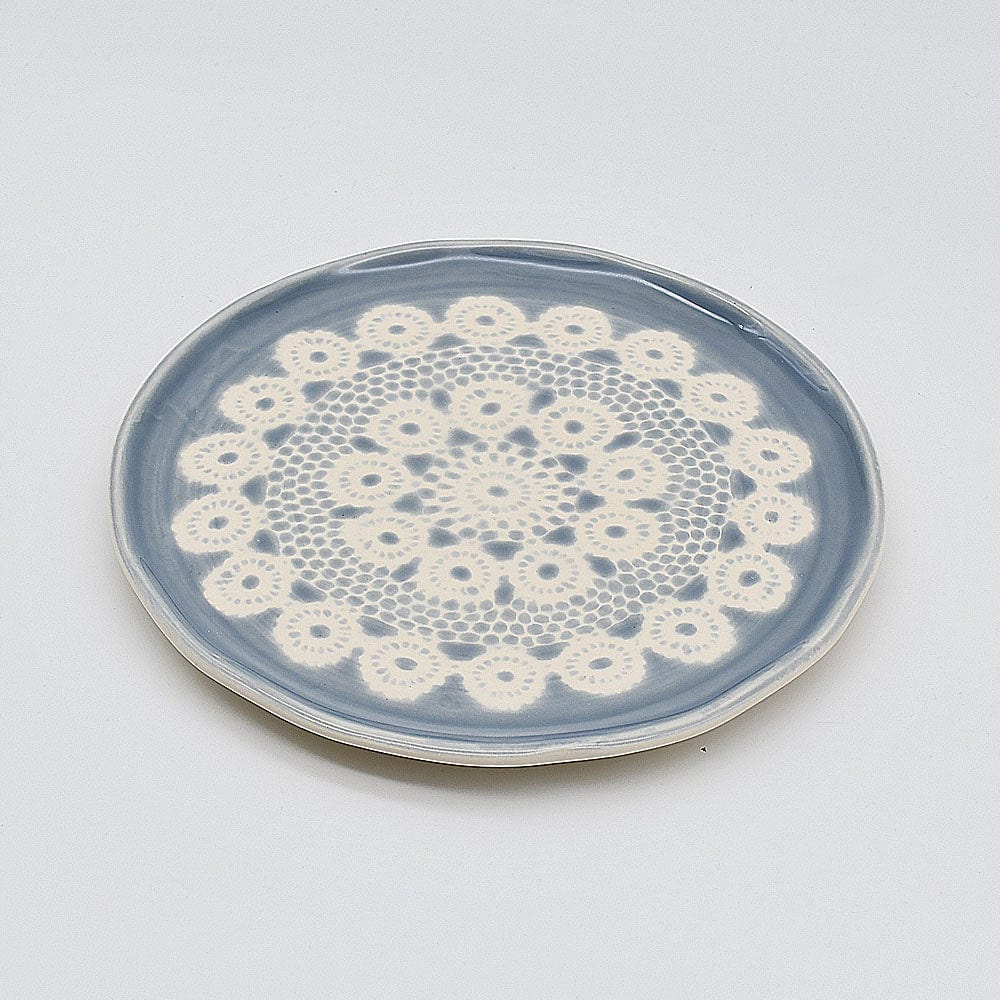 Petite assiette en céramique bleue I Motifs dentelles portugaises Assiette "Renda" grise - 22cm